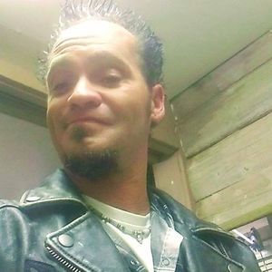 Meet your Posher, Derek